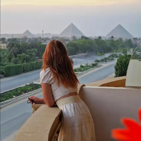 Pyramids Sunrise Inn